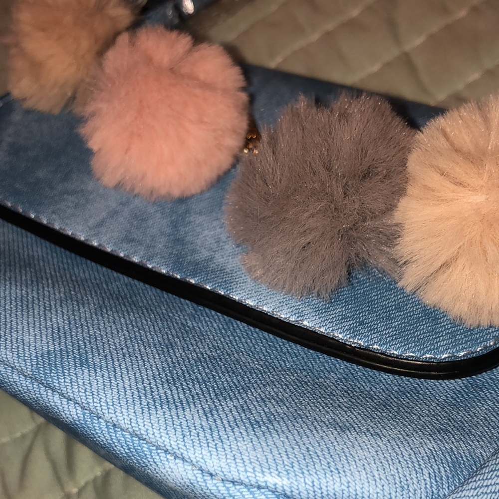 BRAND NEW✨ Pretty Baby Blue Spring Purse! - Picture 6 of 7